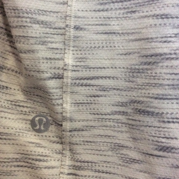 Lululemon Emerald Long Sleeve - Picture 4 of 5